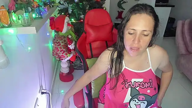 Snapshot of valery_adams1 chatting on 12.12.24 valery adams1 online show from 12.12.24