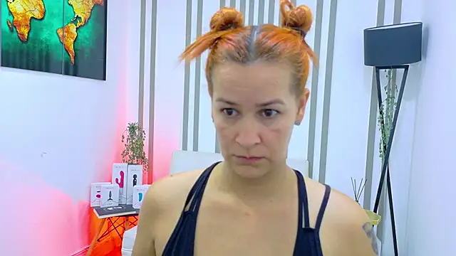 Britney taylor  online show from 10.17.25