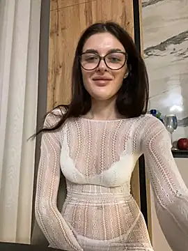 little belucci online show from 12.25.24