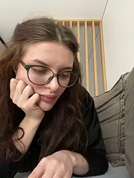 little belucci online show from 02.01.25