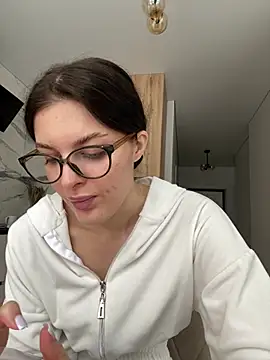 little belucci online show from 01.09.26