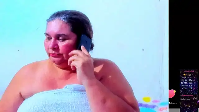 Snapshot of BBW_Michelle chatting on 09.18.25 BBW Michelle online show from 09.18.25