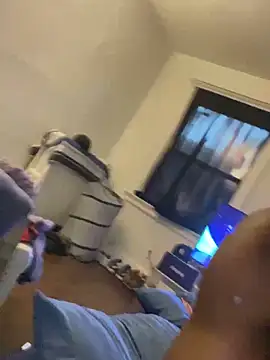 Snapshot of Bigdickbandit205 chatting on 12.17.24 Bigdickbandit205 online show from 12.17.24