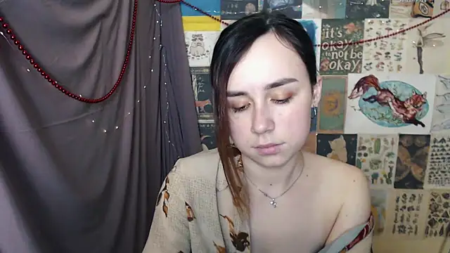 VeryVeryVeryShy  online show from 12.21.24