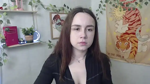 VeryVeryVeryShy  online show from 04.04.26