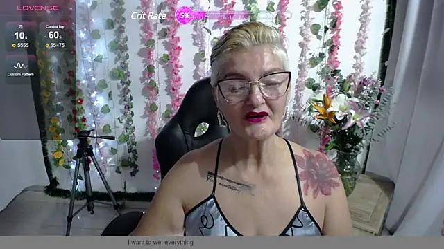 bety-cum2 online show from 12.19.24