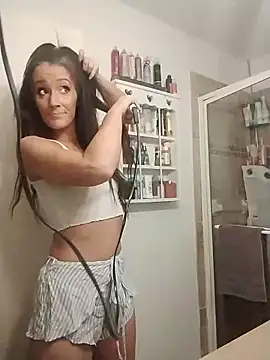 Snapshot of goddessnathalie1 chatting on 03.02.25 goddessnathalie1 online show from 03.02.25