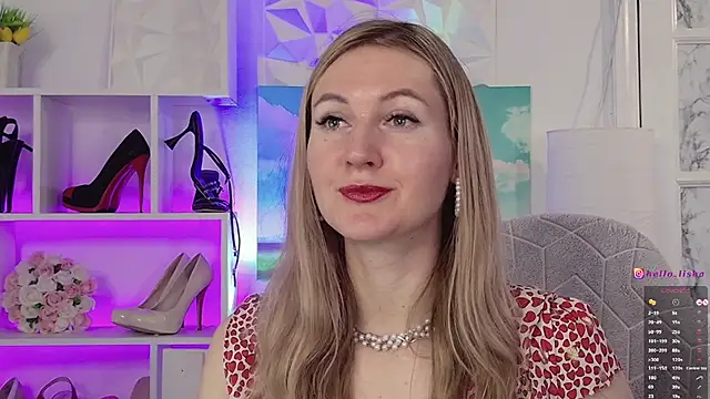 Snapshot of Hello_Lisha chatting on 12.18.24 Hello Lisha online show from 12.18.24