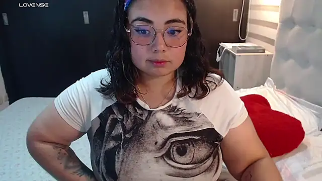 yini angel online show from 06.26.26