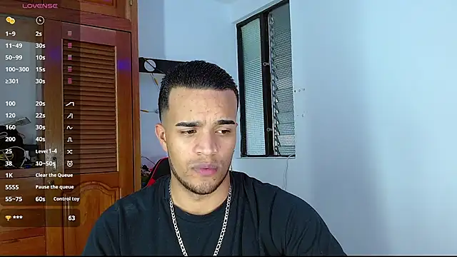 Bigcock 21cm  online show from 02.25.25