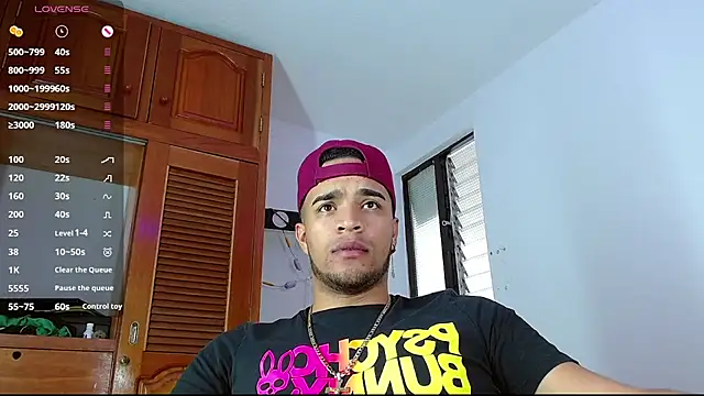 Bigcock 21cm  online show from 02.27.25