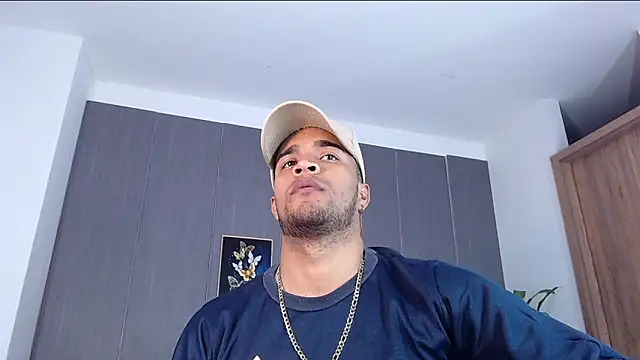 Bigcock 21cm  online show from 03.14.25