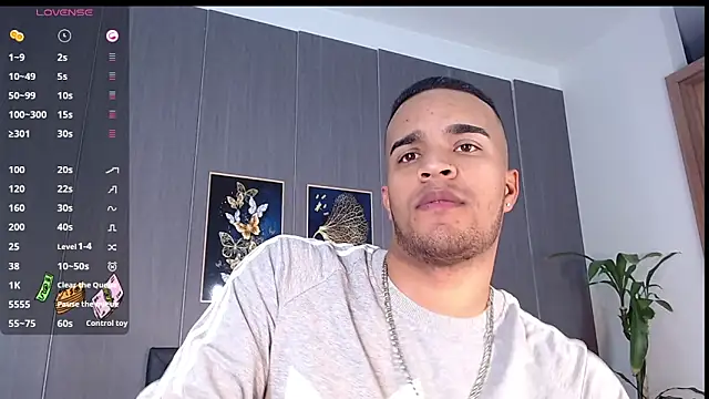 Bigcock 21cm  online show from 03.18.25