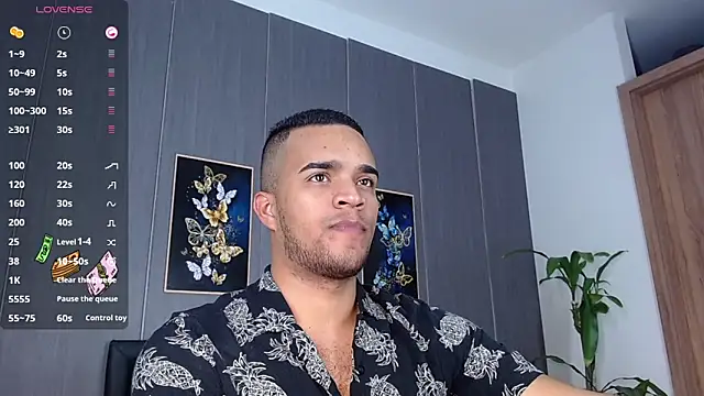 Bigcock 21cm  online show from 03.21.25