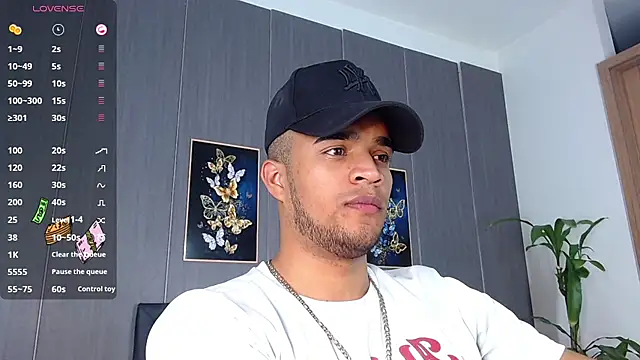 Bigcock 21cm  online show from 03.22.25