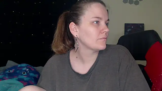 ToxicLilly online show from 03.10.25