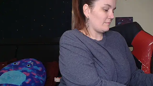 ToxicLilly online show from 10.12.25