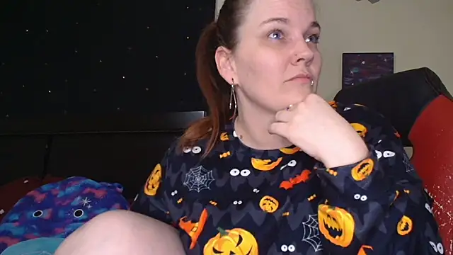 ToxicLilly online show from 10.26.25