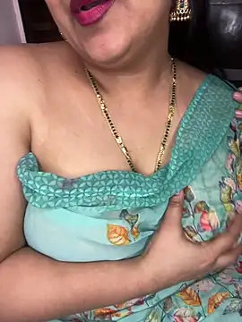 Snapshot of Zoya_Varma004 chatting on 02.20.26 Zoya Varma004 online show from 02.20.26