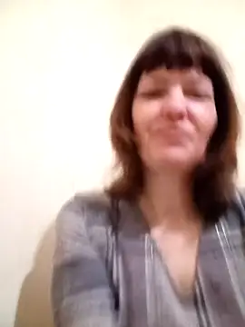 Snapshot of TiAmorre chatting on 03.04.25 TiAmorre online show from 03.04.25