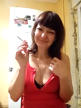 Snapshot of TiAmorre chatting on 03.18.25 TiAmorre online show from 03.18.25