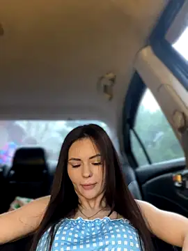 PrincessaHill  online show from 12.04.25