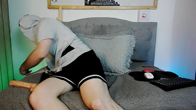 Snapshot of Danny_hot_fun chatting on 03.20.25 Danny hot fun online show from 03.20.25