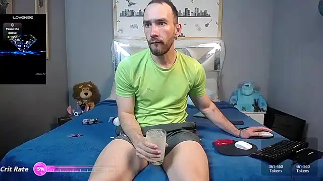 Snapshot of Danny_hot_fun chatting on 10.04.25 Danny hot fun online show from 10.04.25