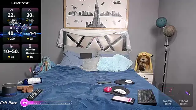 Snapshot of Danny_hot_fun chatting on 10.29.25 Danny hot fun online show from 10.29.25