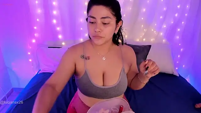 lucy26  online show from 10.16.25