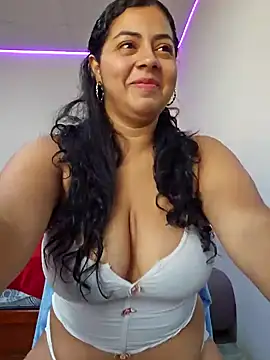 Snapshot of Mary_pinkish chatting on 12.05.24 Mary pinkish online show from 12.05.24