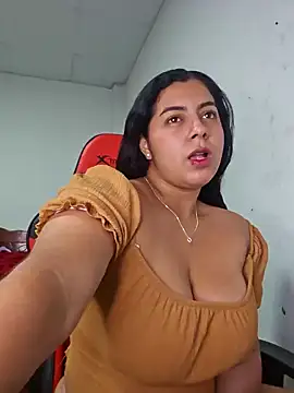 Snapshot of Mary_pinkish chatting on 01.23.25 Mary pinkish online show from 01.23.25