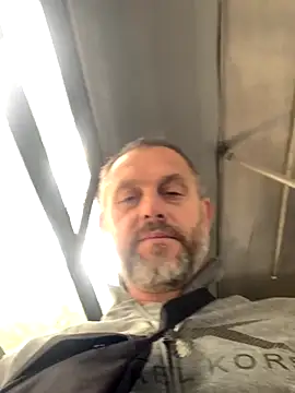 Snapshot of GHsveter chatting on 09.24.25 GHsveter online show from 09.24.25