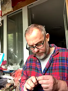 Snapshot of GHsveter chatting on 09.30.25 GHsveter online show from 09.30.25