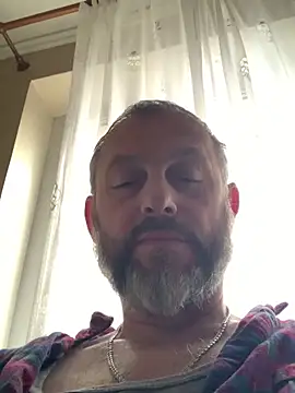 GHsveter online show from 11.21.25