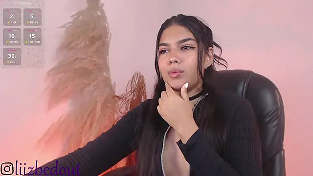 liz bedoutxx online show from 10.19.25