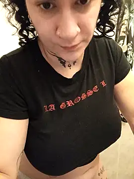 callmelouve online show from 10.22.25