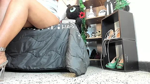 MirandaHaguen online show from 12.16.24