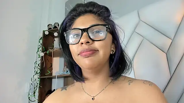MirandaHaguen online show from 12.18.24