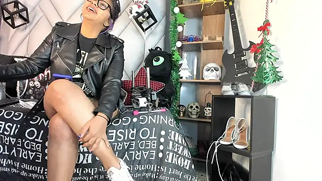 MirandaHaguen online show from 01.05.25