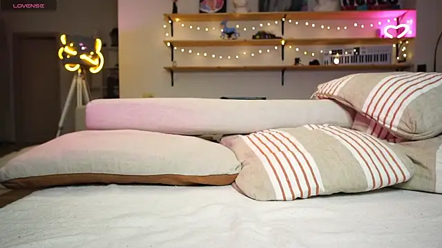 Snapshot of yourprettykate chatting on 03.21.25 yourprettykate online show from 03.21.25