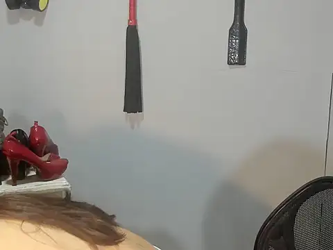 Snapshot of sandyquinnxx chatting on 02.18.26 sandyquinnxx online show from 02.18.26