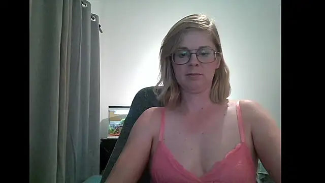 SavannaGirly online show from 02.23.25