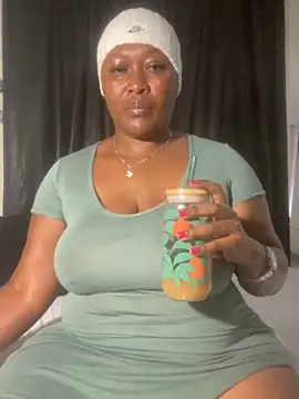 Cardiebae89 online show from 06.05.26