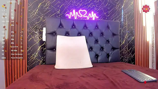 Snapshot of keane_lee chatting on 10.15.25 keane lee online show from 10.15.25