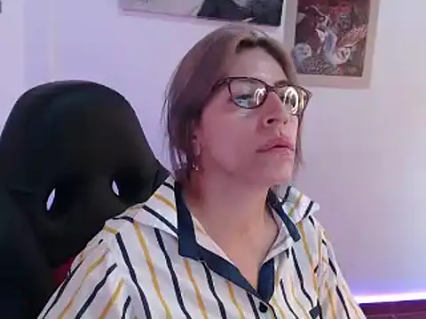 Chayla Ruiz online show from 12.17.24