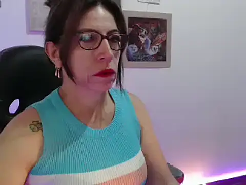 Chayla Ruiz online show from 12.28.24