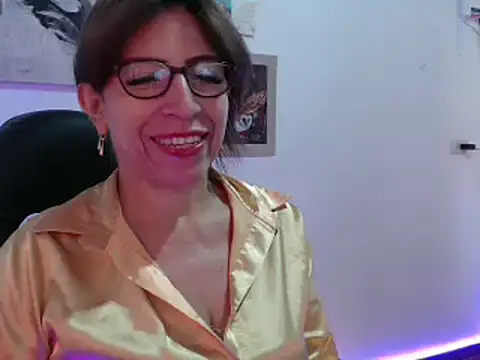 Chayla Ruiz online show from 12.31.24