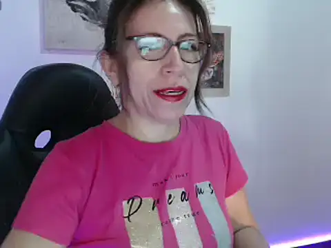 Chayla Ruiz online show from 01.11.25