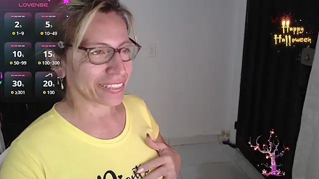 Chayla Ruiz online show from 11.10.25